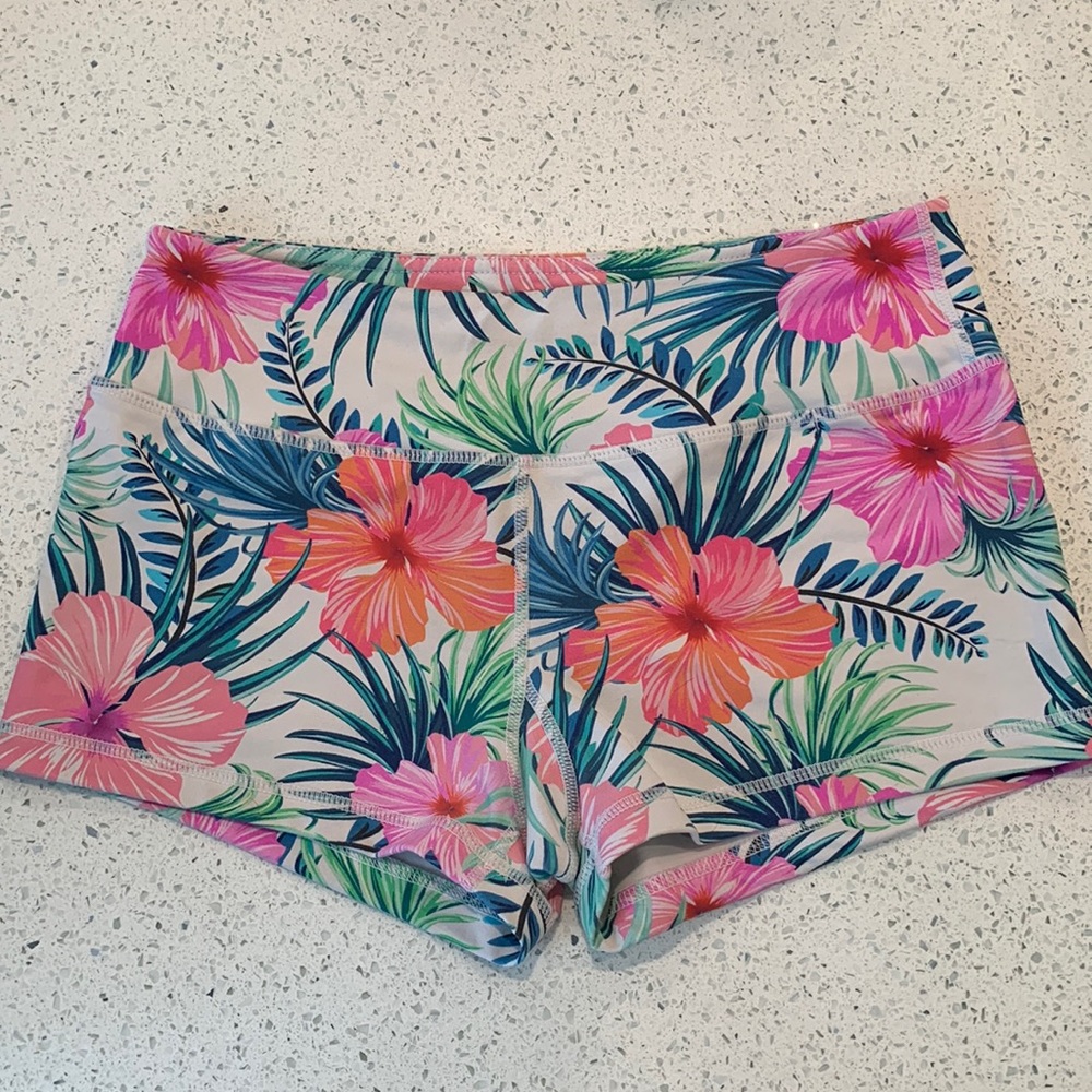 Savage barbell shorts